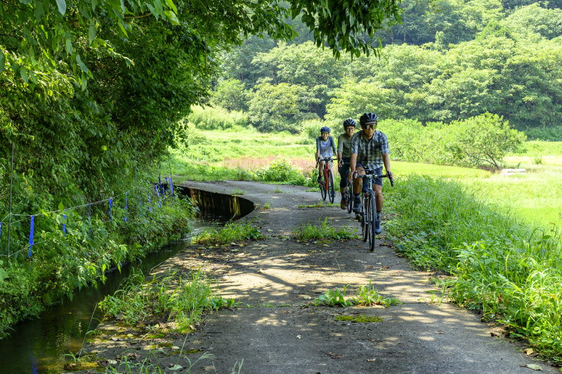 Gravel path along irrigation and snow-melting waterways